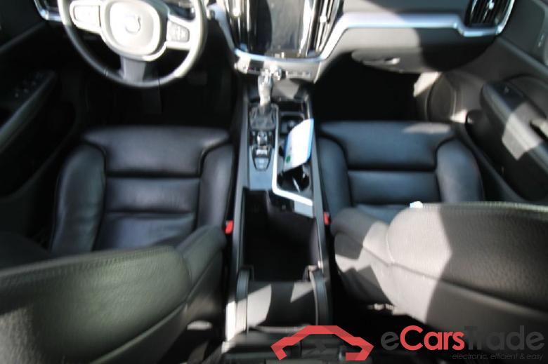 V60 Kombi Momentum Pro 2.0 D3 110KW AT8 E6dT #4