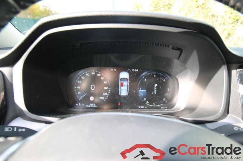 V60 Kombi Momentum Pro 2.0 D3 110KW AT8 E6dT #6