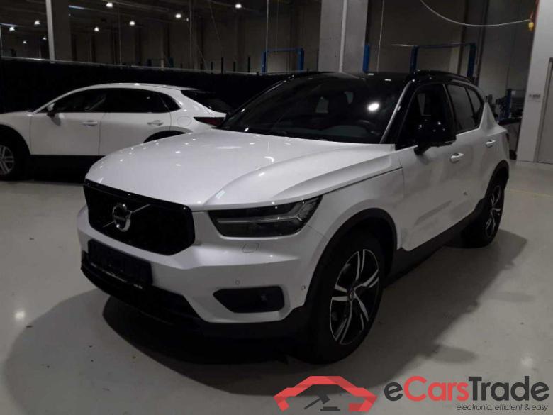 Volvo XC40 (2017->) DE - SUV5 B4 2WD EU6d, R-Design (EURO 6d), 2020 - 2022 #1