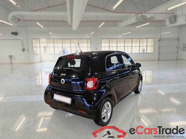 SMART FORFOUR / 2019 / 5P / BERLINA EQ 60KW PURE #2