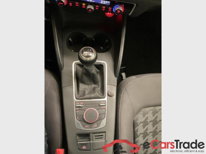 AUDI A3 Audi A3 3 portes Attraction 1.6 TDI ultra  81(110) kW(ch) 6 vitesses #5