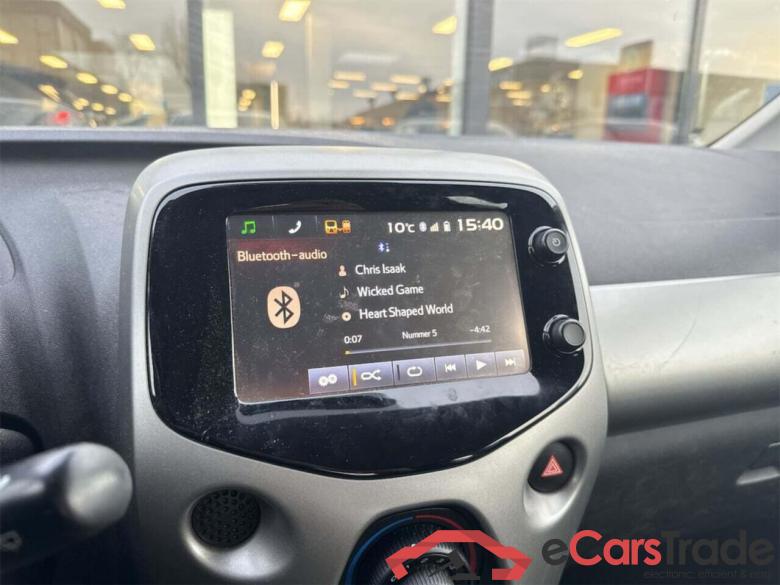 TOYOTA Aygo 1.0 VVT-i x-play #6