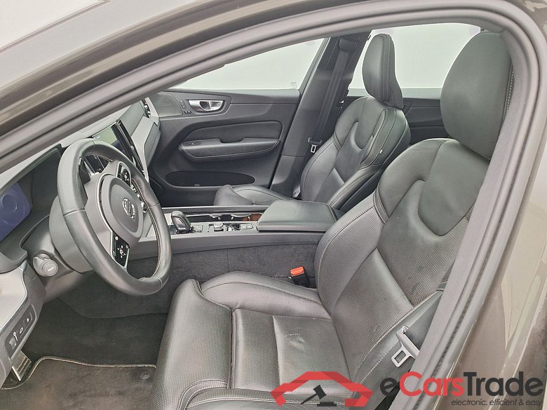 Volvo, XC60 '17, Volvo XC60 T6 Recharge Geartronic R-Design 5d #3