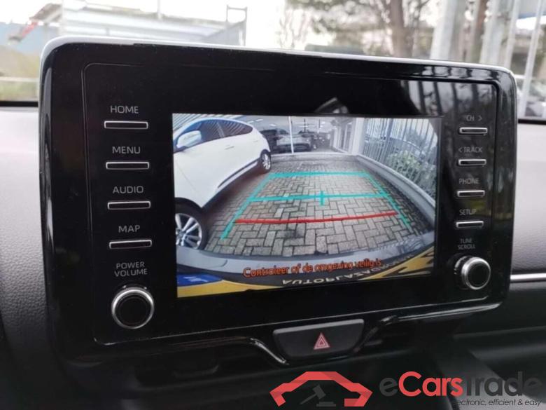 TOYOTA YARIS 1.5 Hybrid Dynamic #6