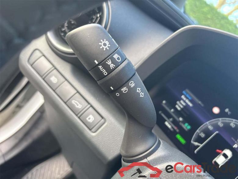 TOYOTA C-HR 1.8 Hybrid 140 First Edition #5