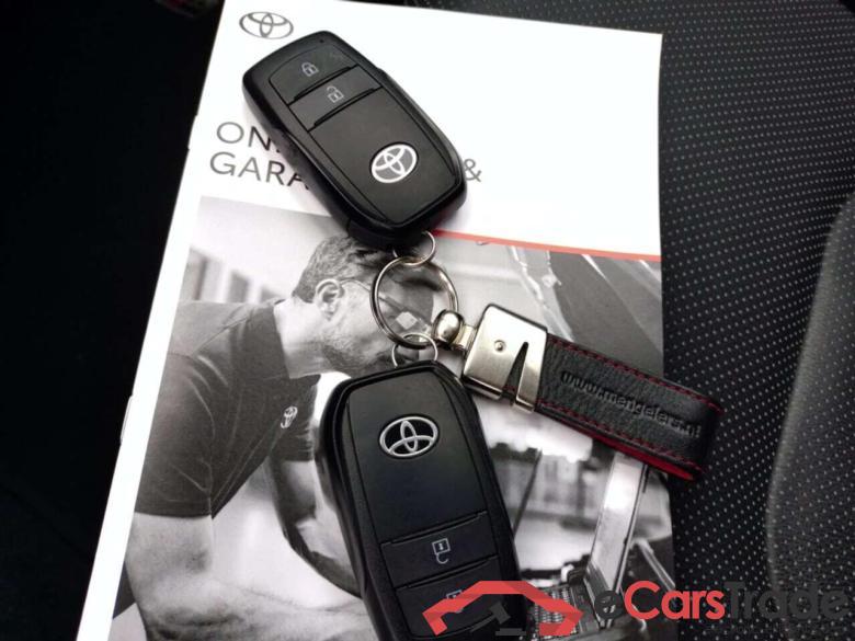 TOYOTA COROLLA Hybrid 200 GR Sport Plus #5