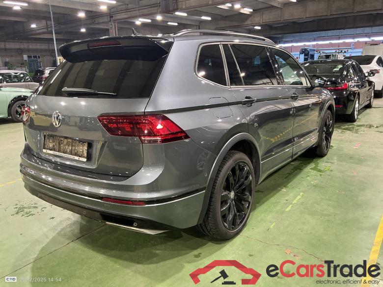 VOLKSWAGEN TIGUAN ALLSPACE DIESEL 2.0 TDi SCR Platinum #4