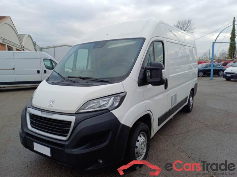PEUGEOT BOXER / 2014 / 4P / FURGONE 335 L2H2 2.2 BLUEHDI 140CV SeS #1