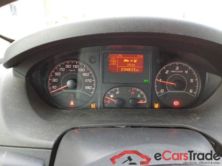 PEUGEOT BOXER / 2014 / 4P / FURGONE 335 L2H2 2.2 BLUEHDI 140CV SeS #4