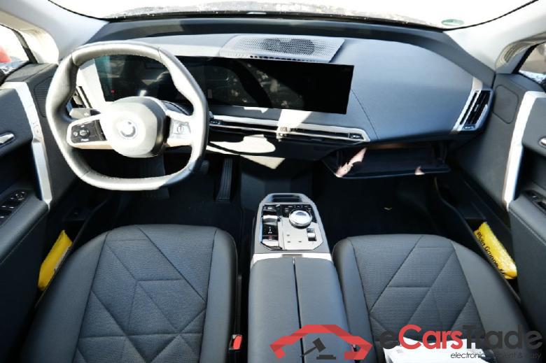 Baureihe iX 50 xDrive Sport 111kWh #3