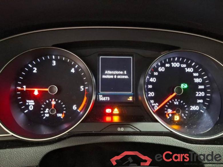 VOLKSWAGEN PASSAT / 2019 / 5P / STATION WAGON VAR. 2.0TDI SCR EVO 110KW BUSINESS DSG #4