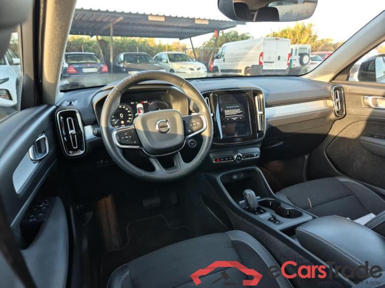 VOLVO XC40 / 2017 / 5P / todoterreno 1.5 T5 Twin Business Plus Auto #3