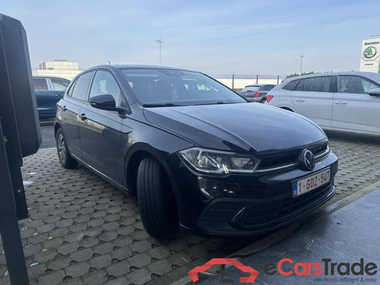 VOLKSWAGEN Polo Polo Life Business 1.0 TSI 70 kW (95 ch) 5 vitesses manuel #1