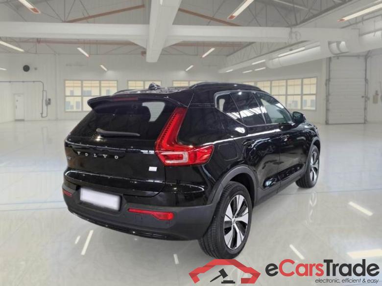 VOLVO XC40 / 2021 / 5P / SUV T4 RECHARGE PLUG-IN AUTO PLUS DARK #2