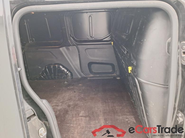 Opel, _Combo '18, Opel Combo 1.5 Turbo 55kW 2.0T L1H1 Edition 4d #4