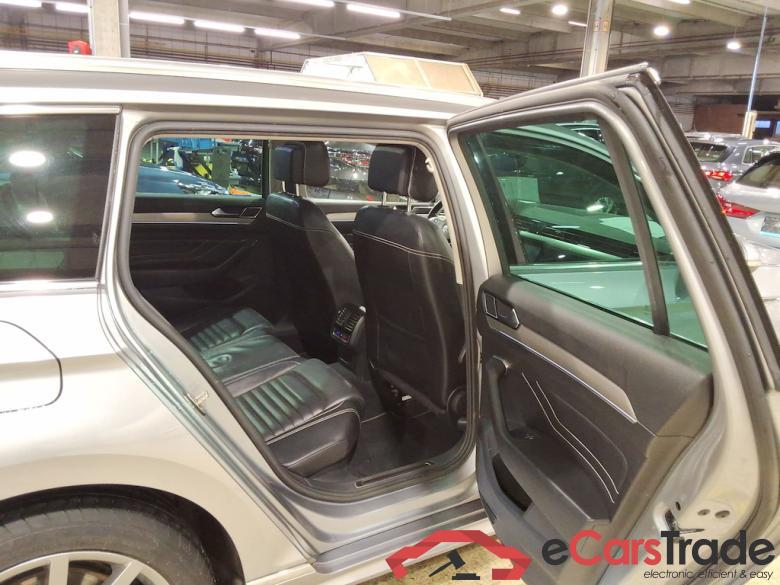 VOLKSWAGEN PASSAT VARIANT DIESEL - 2019 2.0 TDi SCR Elegance Business DSG #5