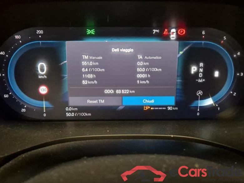 VOLVO XC60 / 2021 / 5P / SUV B4 D AUTOMATICO CORE #4