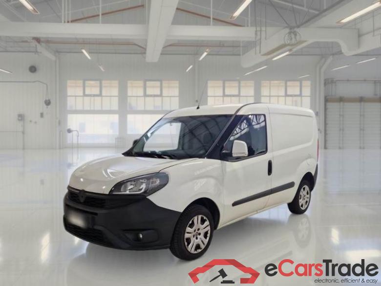 FIAT DOBLÒ CARGO / 2014 / 4P / VETT. FURGONATA 1.6 MULTIJET 16V 105CV SX EURO 6 #1