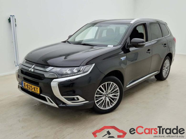 MITSUBISHI Outlander 2.4 PHEV Pure+