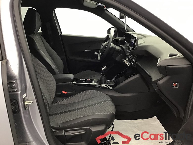 Peugeot 2008 Allure 1.2 Gasoline 102hp #6