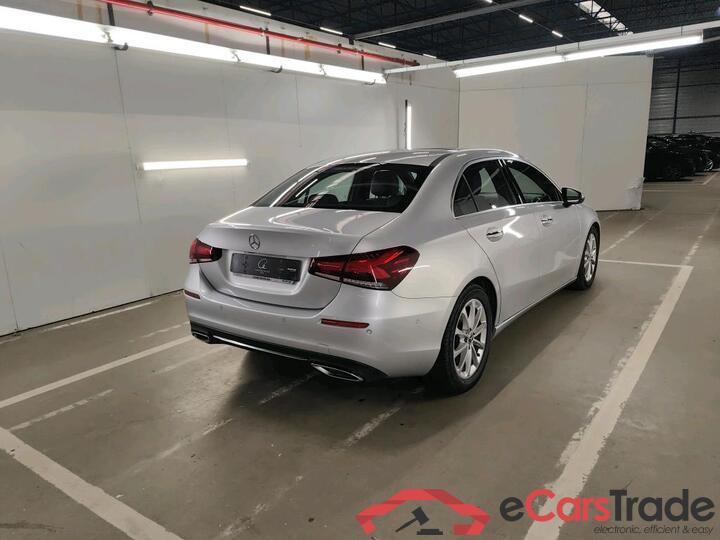 Mercedes A-Klasse Limousine A-Klasse Limousine A 180 d DCT Launch Edition 85kW/116pk  4D/P Auto-7 #4