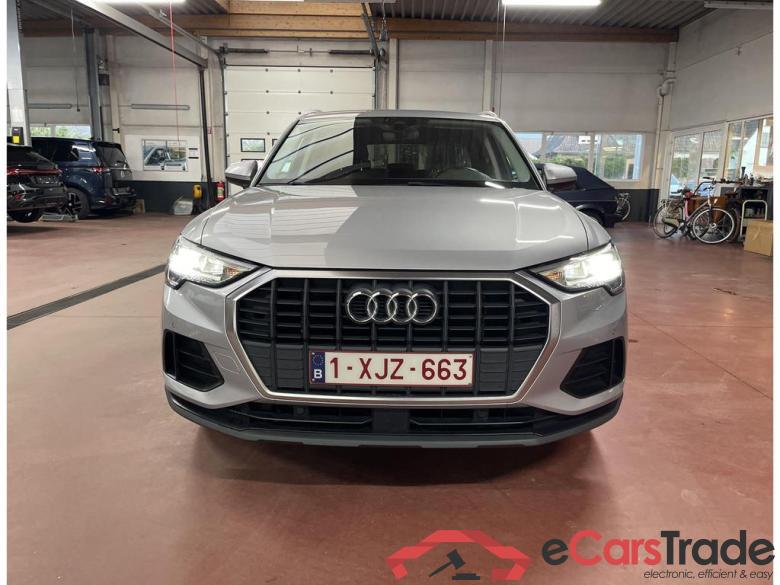 AUDI Q3 35 TFSI S tronic #3
