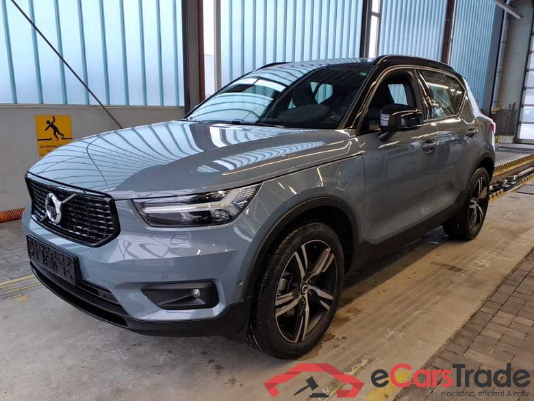 Volvo XC40 (2017->) DE - SUV5 B4 2WD EU6d, R-Design (EURO 6d), 2020 - 2022 #1