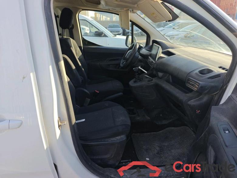 PEUGEOT Rifter / 2018 / 4P / combi Active Standard BlueHDi 73kW (IND) (CX2) #6