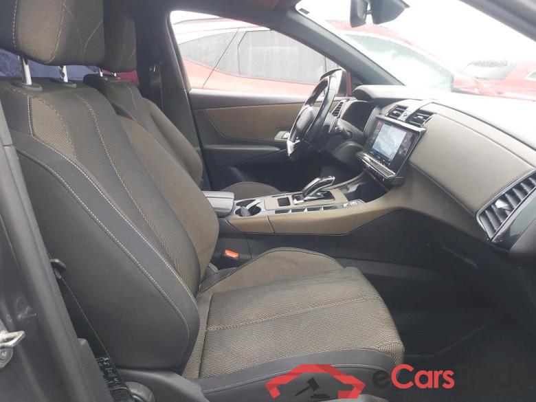 DS DS 7 Crossback / 2017 / 5P / todoterreno BlueHDi DE 96kW (130CV) Auto. CHIC (AC) #6