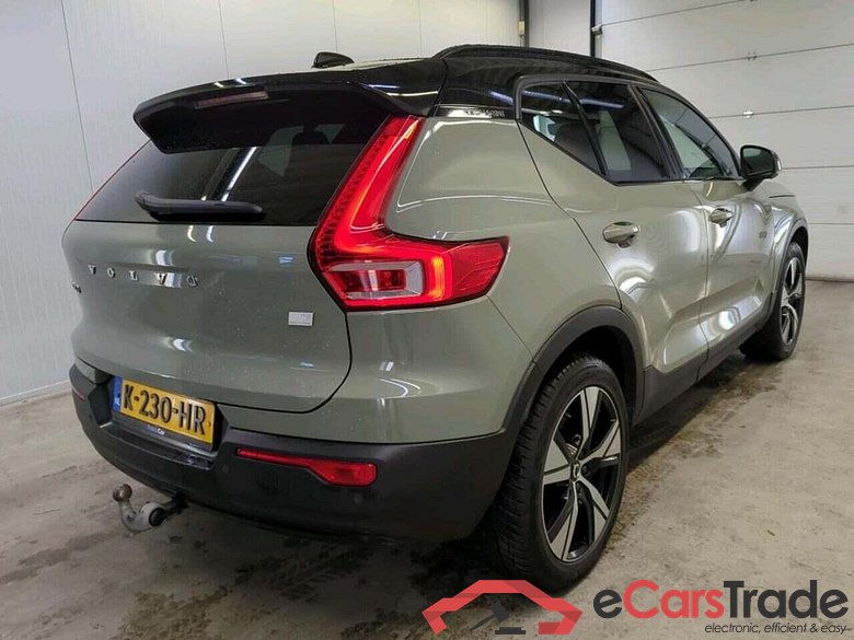 VOLVO XC40 Recharge P8 AWD RDes #2