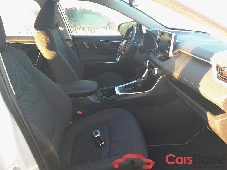 TOYOTA Rav4 / 2018 / 5P / todoterreno 2.5l 220H Business #6