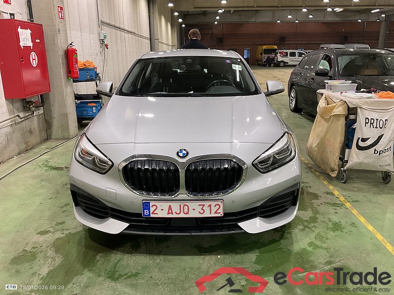 BMW 1 HATCH DIESEL - 2019 118 dA AdBlue #2