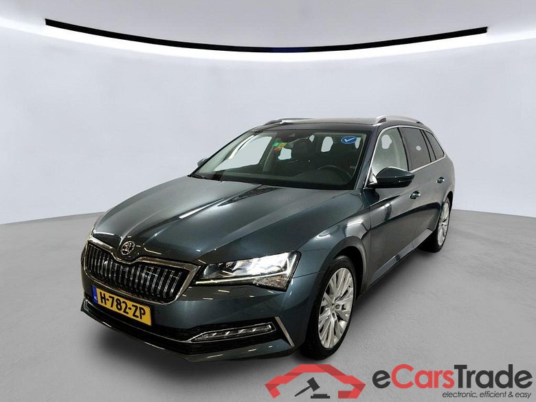 SKODA Superb Combi 115 kW #1