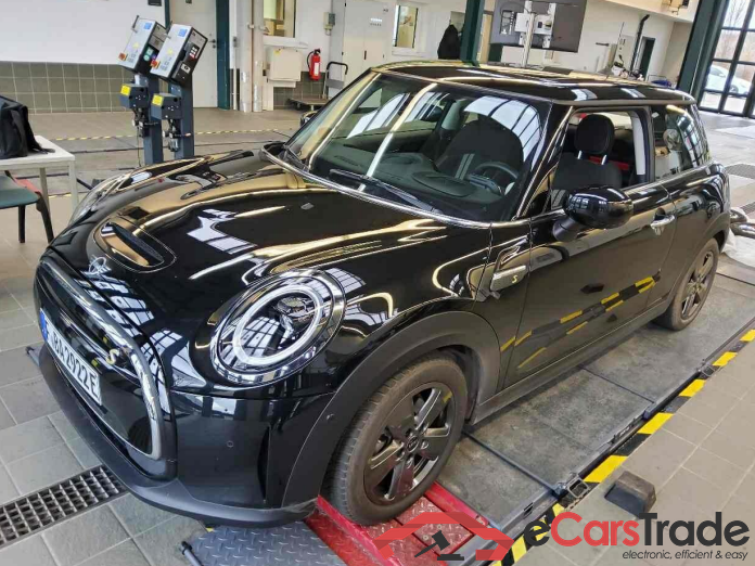 MINI MINI Cooper SE Essential Trim 3d 135kW #1