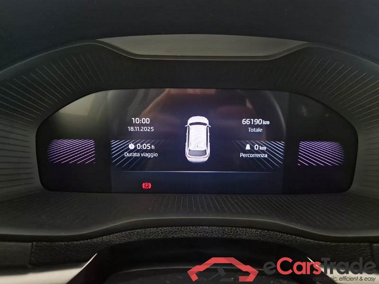 SKODA KAROQ / 2022 / 5P / SUV 2.0 TDI 85KW EVO SCR EXECUTIVE DSG #4