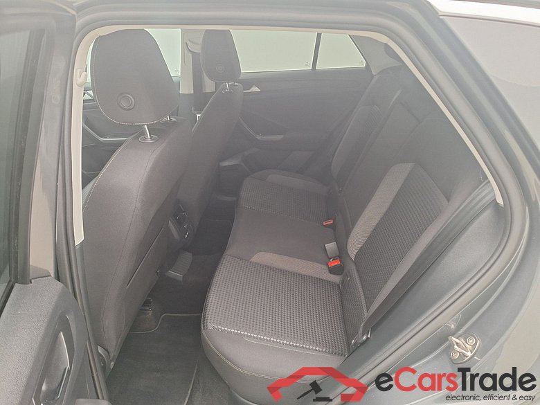 VW, T-Roc '17, Volkswagen T-Roc 1.5 TSI Active 5d #4