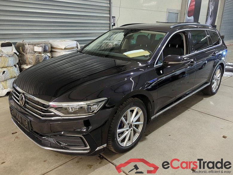 Passat Variant GTE 1.4 TSI 160KW AT6 E6d #1