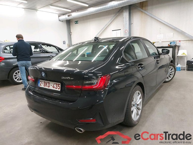 BMW - BMW 3 BERLINE 320e 204PK Business Edition With Vernasca Heated Sport Seats & Driving Assistant & Active Cruise Control  * HYBRID * #2