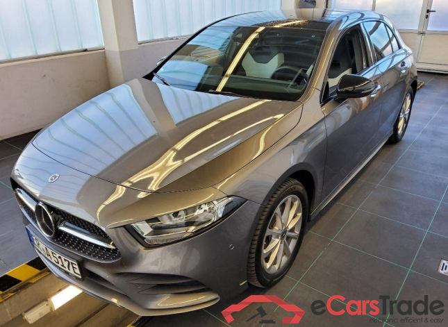 MERCEDES-BENZ A-Klasse A 250 e 8G-DCT AMG Line 4d 118kW