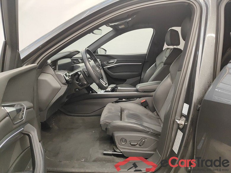 Audi Q8 Sportback e-tron 50 quattro S line 5d #3