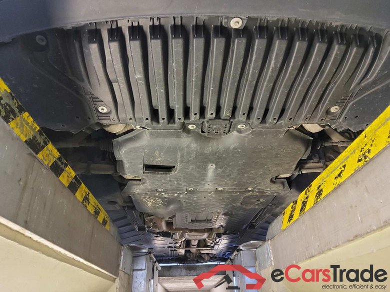 Mercedes-Benz E T-Modell (BM 213)(06.2016->) DE - Kb5 E 300 de EU6d, T de AMG Line 4Matic (EURO 6d), (Facelift) 2020 - 2023 #5