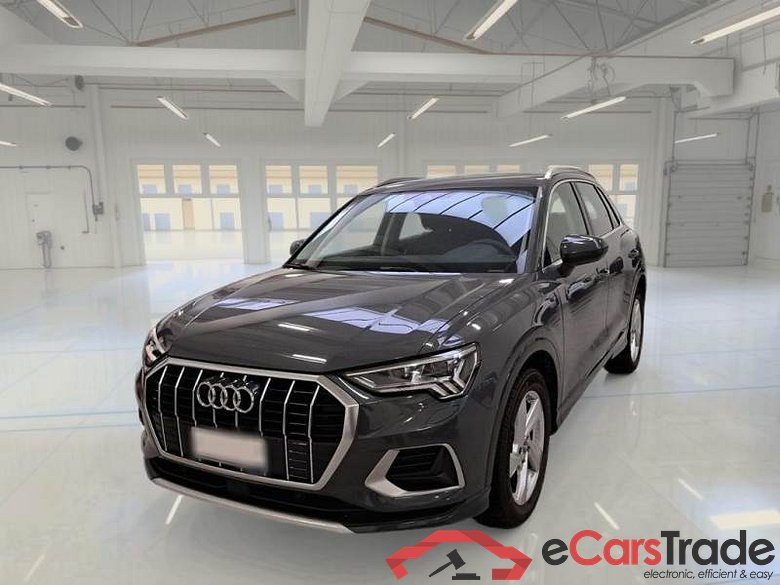 AUDI Q3 / 2018 / 5P / SUV 35 TFSI S TRONIC BUSINESS ADVANCED