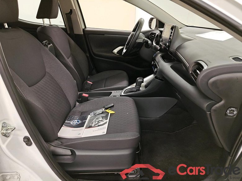 Toyota Yaris 1.5 Hybrid Business Plus Automaat 5d #3