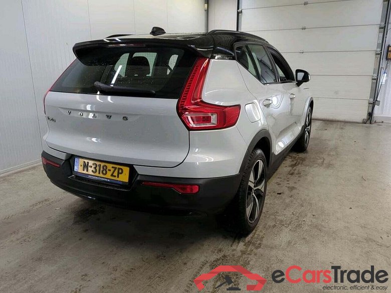 VOLVO XC40 1.5 T4 Rech R-Design #2
