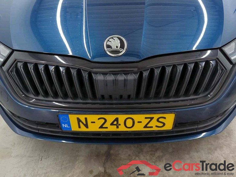 SKODA Octavia 1.0 e-TSI Sport Bns #4