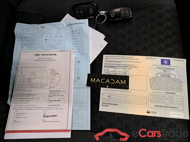 TOYOTA - TOY YARIS 1.5 VVT-i Hybrid 116PK e-CVT Iconic & Touch 2Go Nav & Rear Park Sensors #4