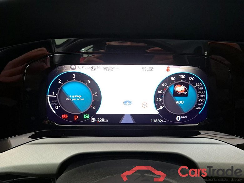 VOLKSWAGEN Golf / 2020 / 5P / Berline 2.0 TDI SCR 150 DSG7 LIFE PLUS #6