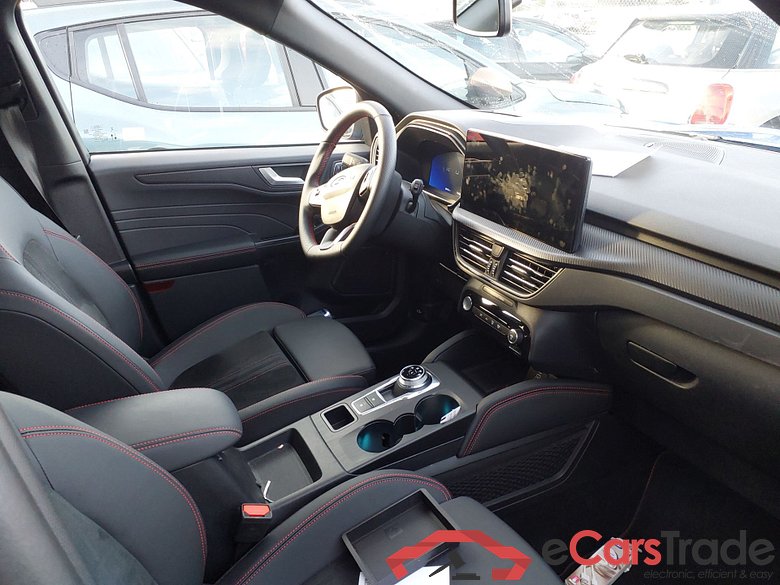 FORD Kuga 2.5 243CV Automático    ST-LINE X #3