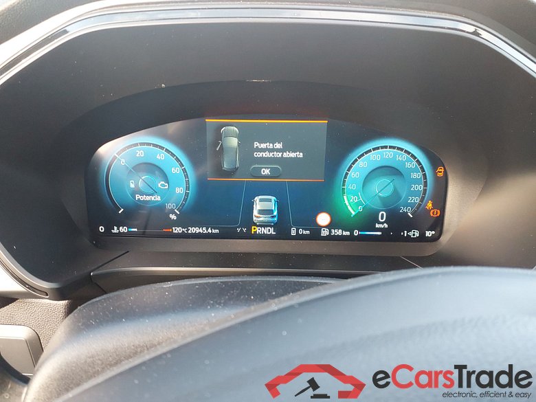 FORD Kuga 2.5 243CV Automático    ST-LINE X #4