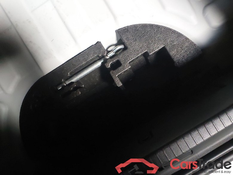 OPEL Corsa e  BEV 50kWh 136 CV (100kW) Elegance #6